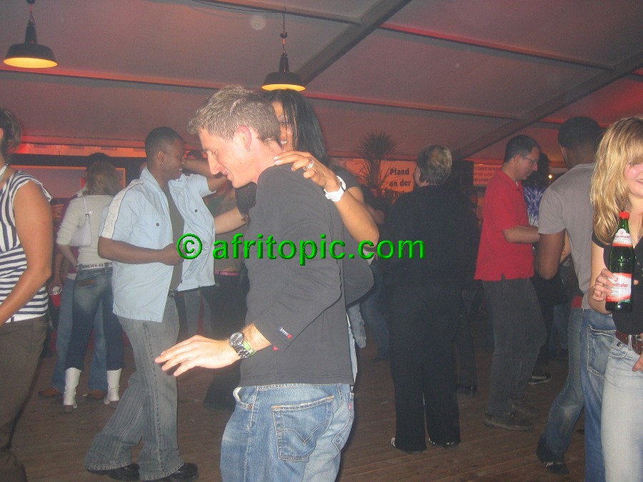 ../Images/afw2006c 671.jpg